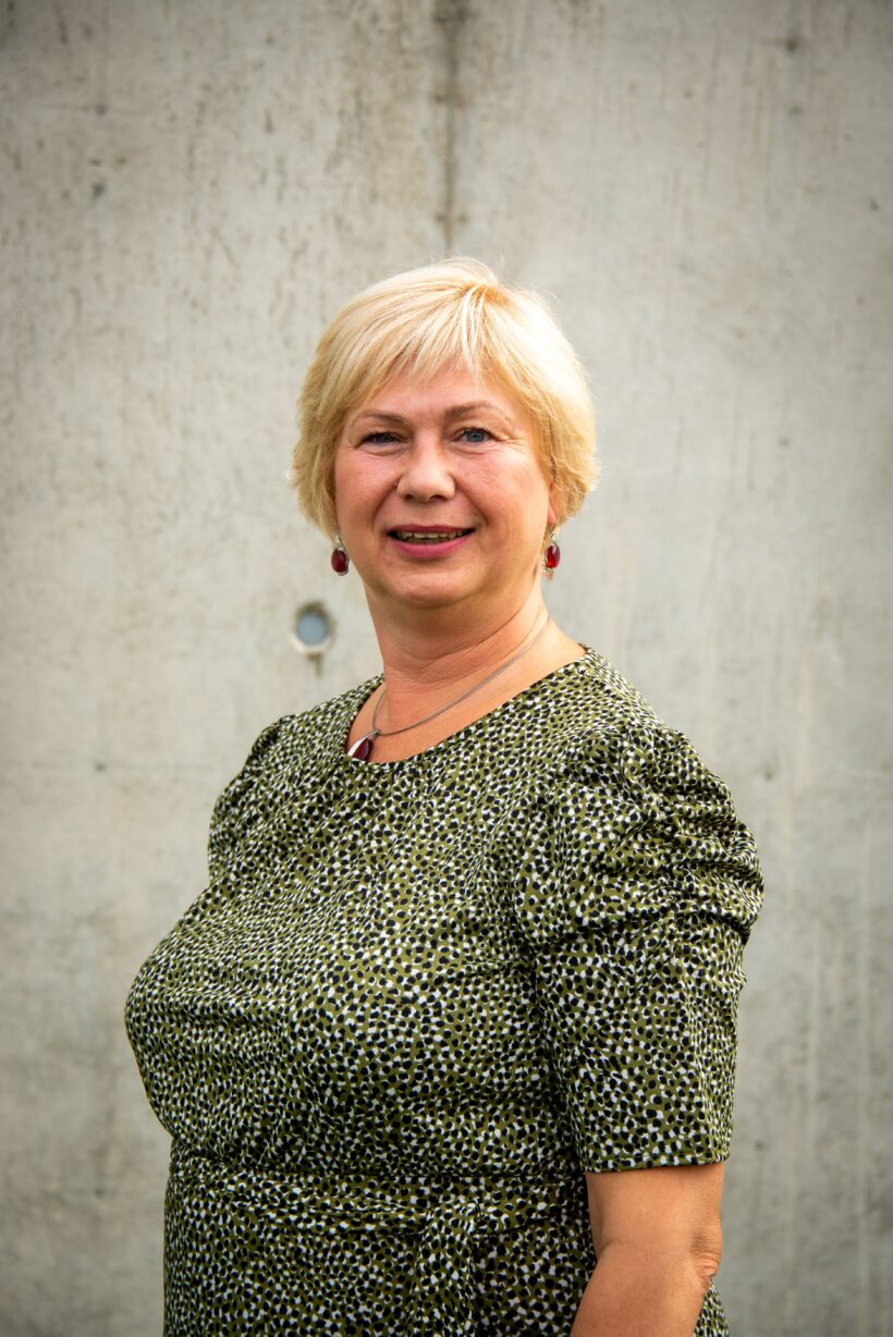 Pressiteade 16.11.21: Hiiumaa vallavolikogu esimehe kandidaadiks seatakse Anu Pielberg